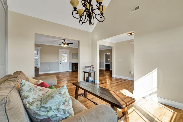 129 Timber Top Crossing SE, Cleveland, TN 37323