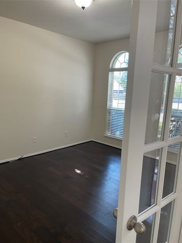 714 Crockett Drive, Mansfield, TX 76063