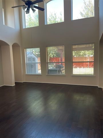 714 Crockett Drive, Mansfield, TX 76063