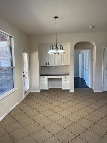 714 Crockett Drive, Mansfield, TX 76063