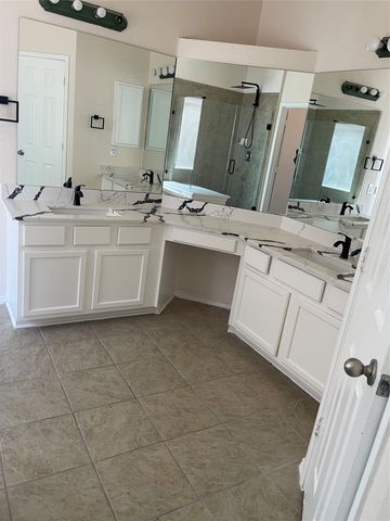 714 Crockett Drive, Mansfield, TX 76063