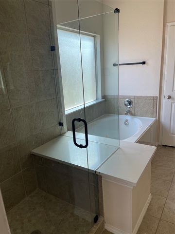 714 Crockett Drive, Mansfield, TX 76063