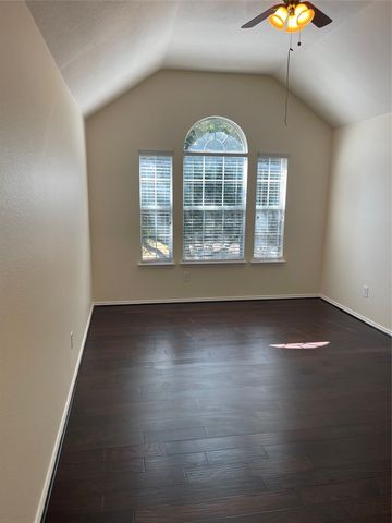 714 Crockett Drive, Mansfield, TX 76063