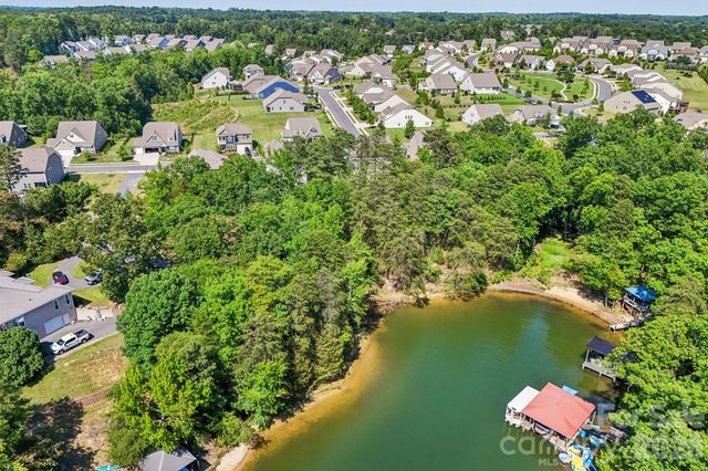 17810 Burnt Hickory Drive, Charlotte, NC 28278