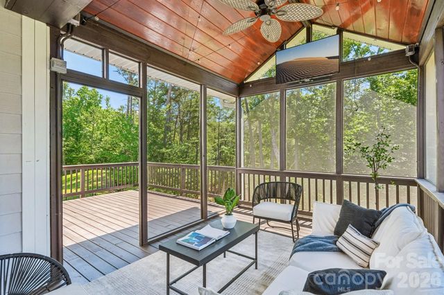 17810 Burnt Hickory Drive, Charlotte, NC 28278