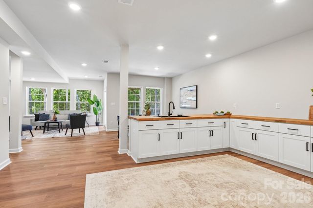 17810 Burnt Hickory Drive, Charlotte, NC 28278