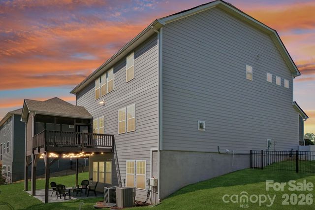 17810 Burnt Hickory Drive, Charlotte, NC 28278