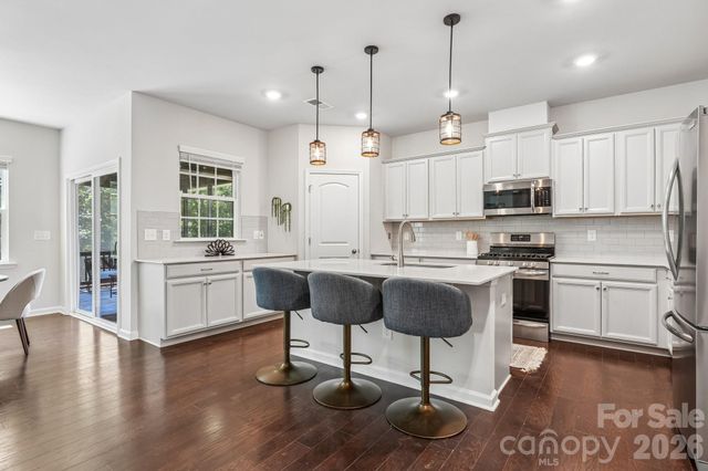 17810 Burnt Hickory Drive, Charlotte, NC 28278