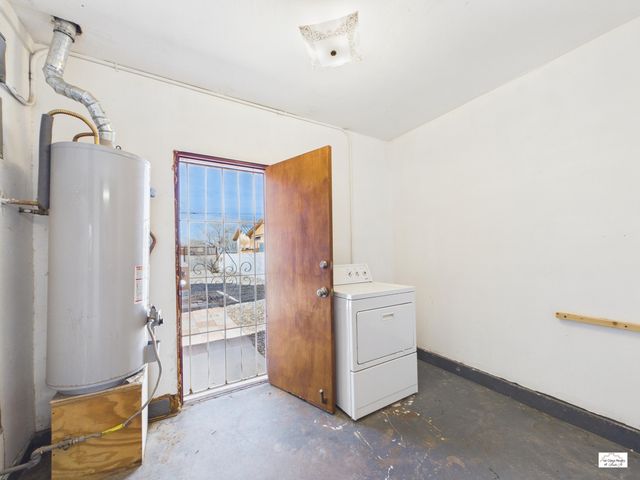 617 California Street SE, Albuquerque, NM 87108