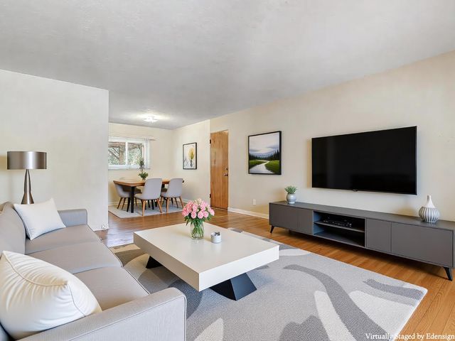 617 California Street SE, Albuquerque, NM 87108