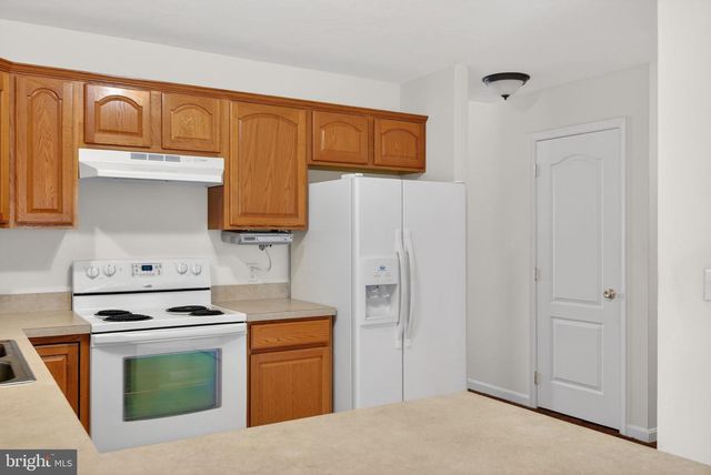213 MAPLE DR, Hanover, PA 17331