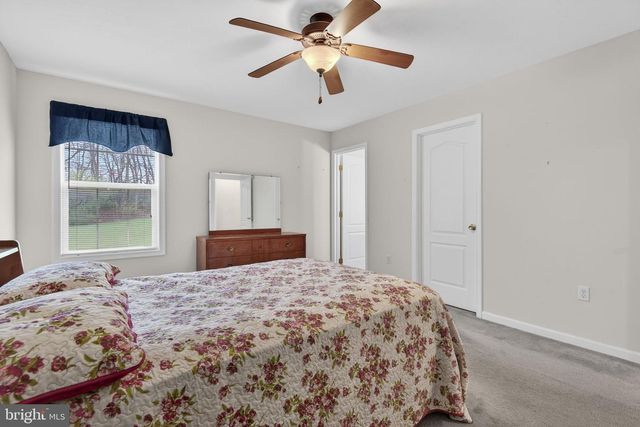213 MAPLE DR, Hanover, PA 17331