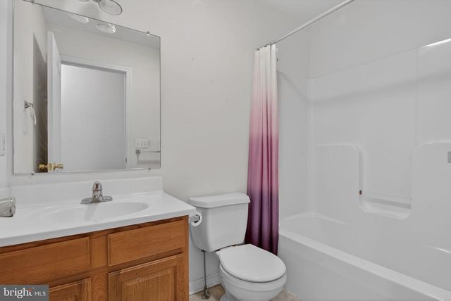 213 MAPLE DR, Hanover, PA 17331
