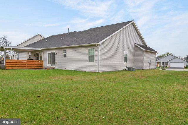 213 MAPLE DR, Hanover, PA 17331