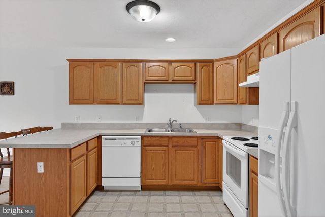 213 MAPLE DR, Hanover, PA 17331