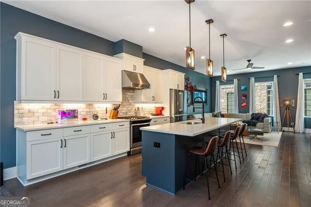 287 Castleberry Hill Walk SW, Atlanta, GA 30313
