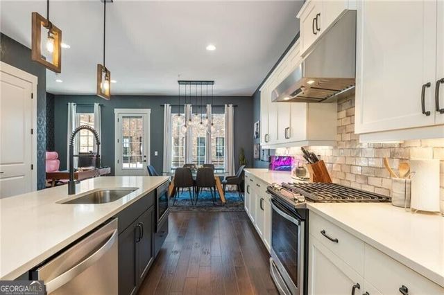 287 Castleberry Hill Walk SW, Atlanta, GA 30313
