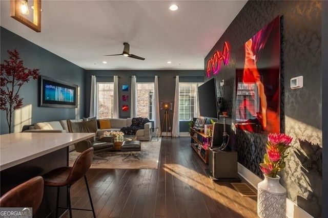 287 Castleberry Hill Walk SW, Atlanta, GA 30313