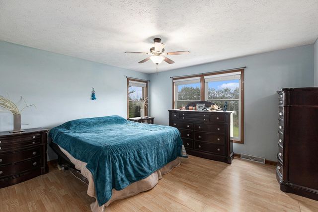 11355 N US-31 N, Banks Twp, MI 49720