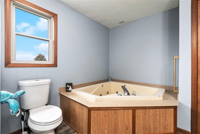 11355 N US-31 N, Banks Twp, MI 49720