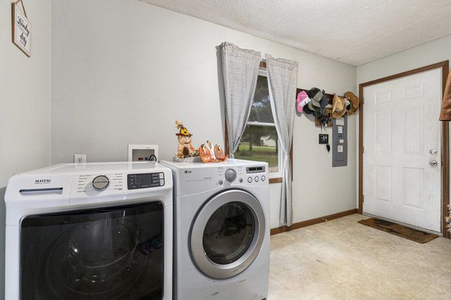 11355 N US-31 N, Banks Twp, MI 49720