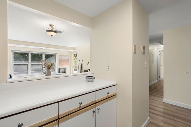 1 Watermill Pl 121, Arlington, MA 02476