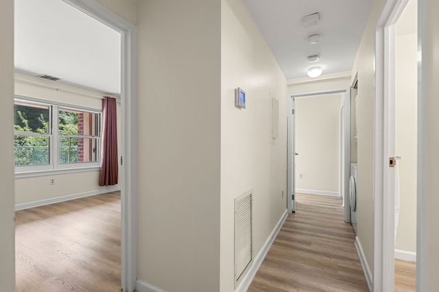 1 Watermill Pl 121, Arlington, MA 02476