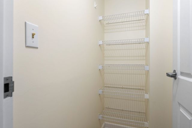1 Watermill Pl 121, Arlington, MA 02476
