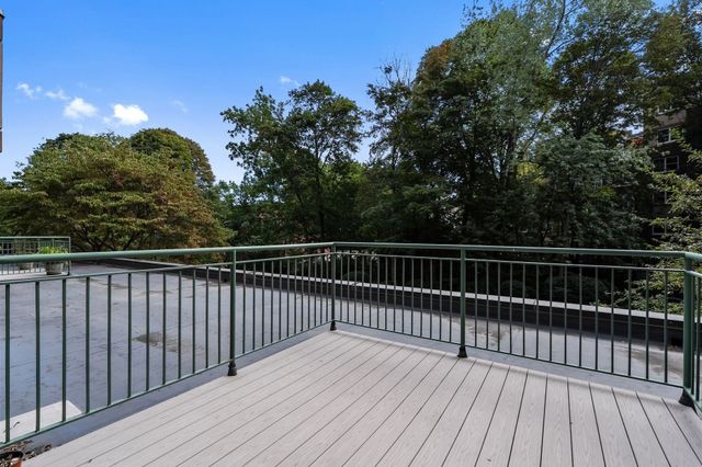 1 Watermill Pl 121, Arlington, MA 02476