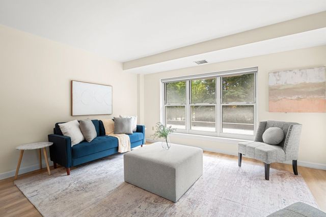 1 Watermill Pl 121, Arlington, MA 02476