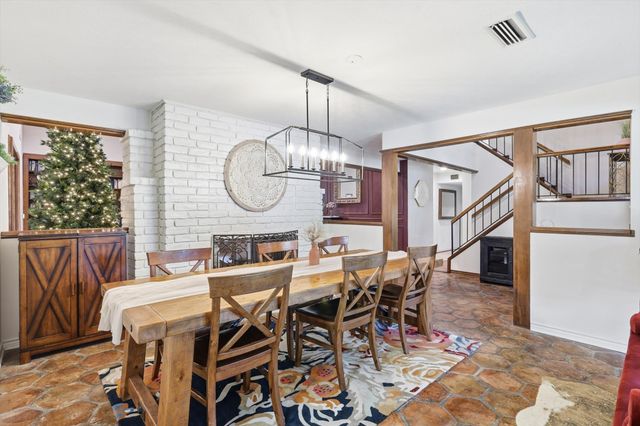 2813 Raintree Drive, Carrollton, TX 75006