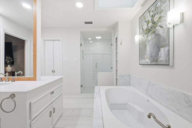 2813 Raintree Drive, Carrollton, TX 75006