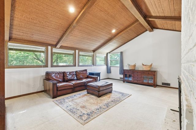 2813 Raintree Drive, Carrollton, TX 75006