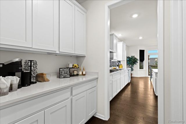24279 Bay Laurel Lane, Lyon Charter Township, MI 48178