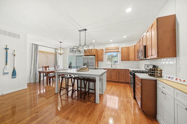 217 W Merchant Street, New Buffalo City, MI 49117