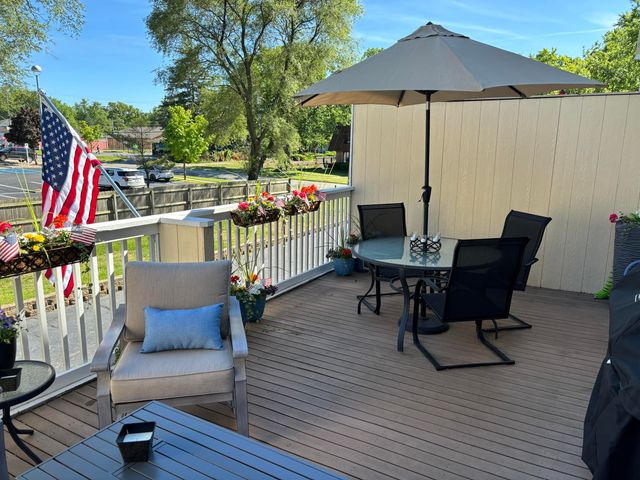 217 W Merchant Street, New Buffalo City, MI 49117