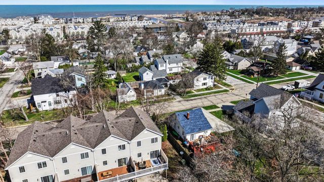 217 W Merchant Street, New Buffalo City, MI 49117