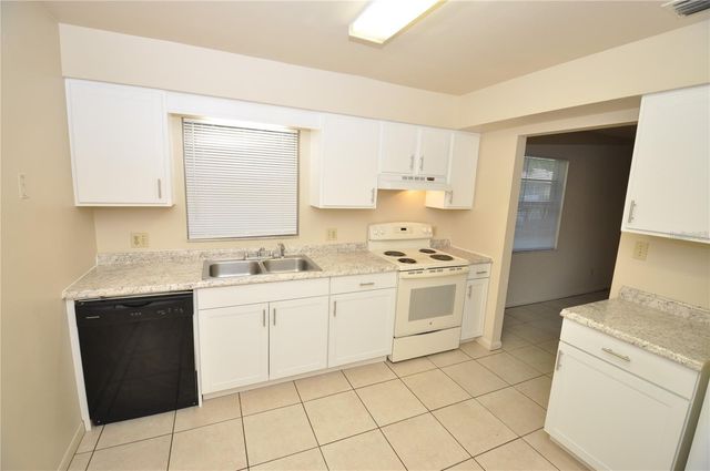 1428 E FERN ROAD, Lakeland, FL 33801
