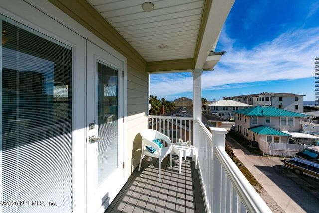 120 11TH Avenue S, Jacksonville Beach, FL 32250
