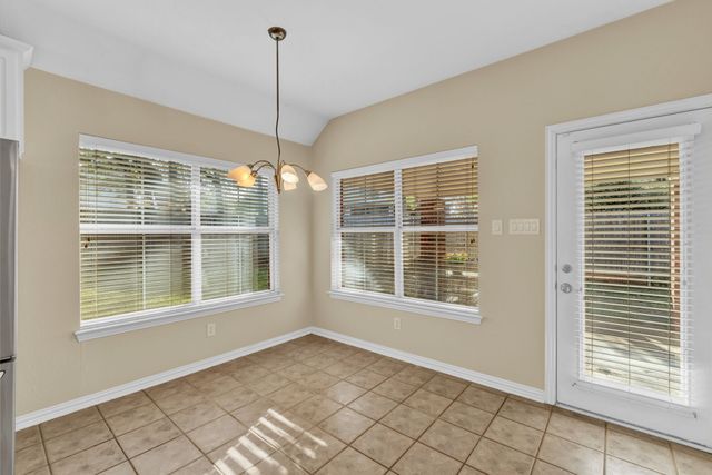 6705 Marie Weldon Court, Arlington, TX 76001