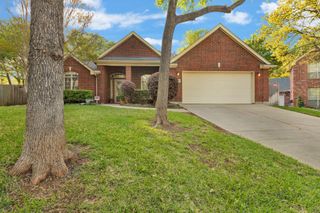6705 Marie Weldon Court, Arlington, TX 76001