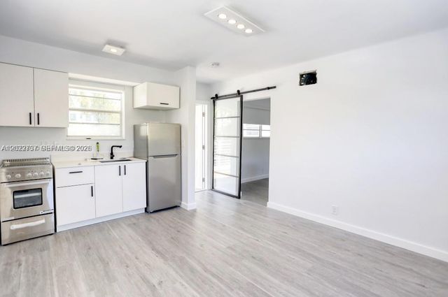 324 Washington Ave D, Miami Beach, FL 33139