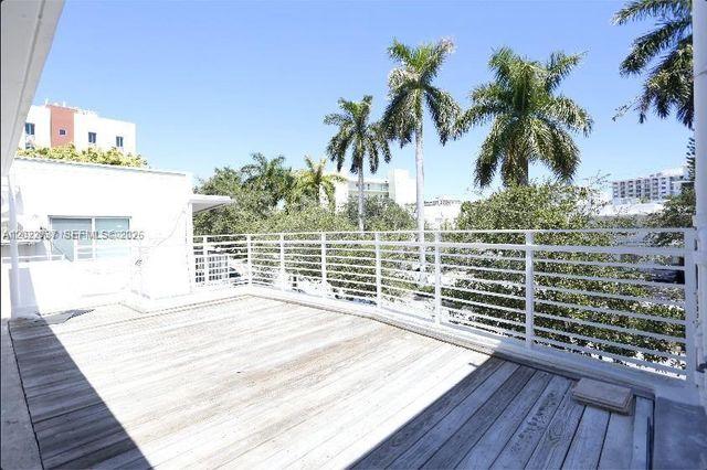 324 Washington Ave D, Miami Beach, FL 33139