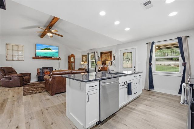 1507 E Tanglewood Drive, Hideaway, TX 75771