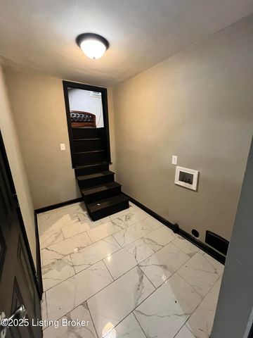 137 N 39th St, Louisville, KY 40212