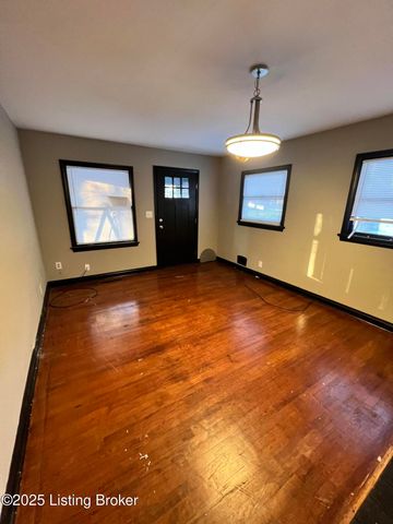 137 N 39th St, Louisville, KY 40212