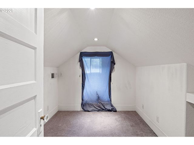 405 LANE Ave, Drain, OR 97435