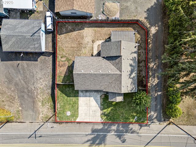 405 LANE Ave, Drain, OR 97435