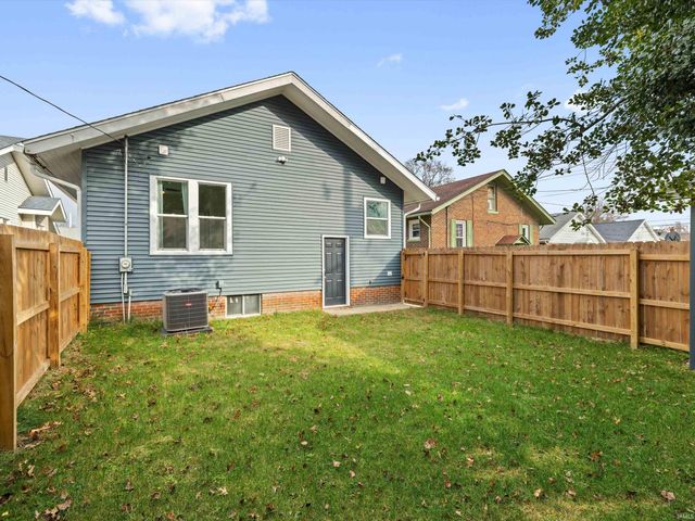 1041 E Chandler Avenue, Evansville, IN 47714