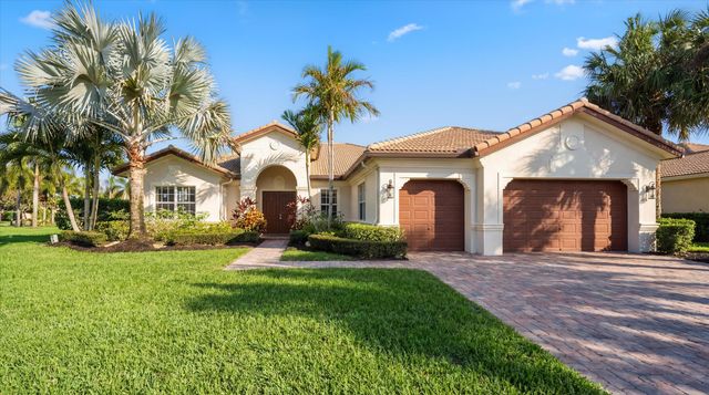 108 Casa Circle, Jupiter, FL 33458
